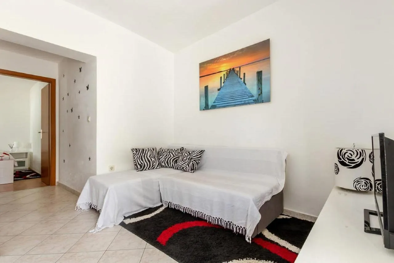Apartments Marasovic - Roko